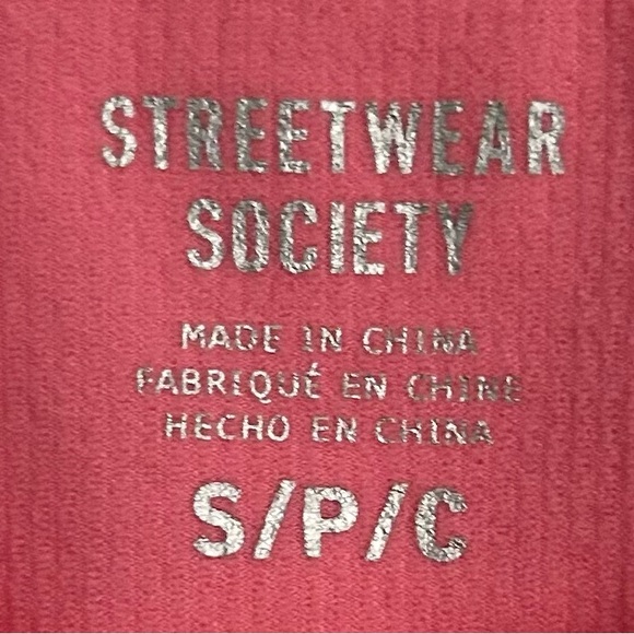 Pink high neck crop top - Picture 3 of 3